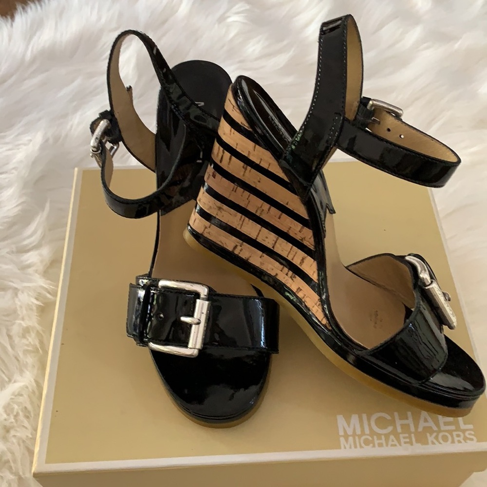 Michael Kors Pacific Wedge Sandal - Worn Once. - Picture 2 of 9